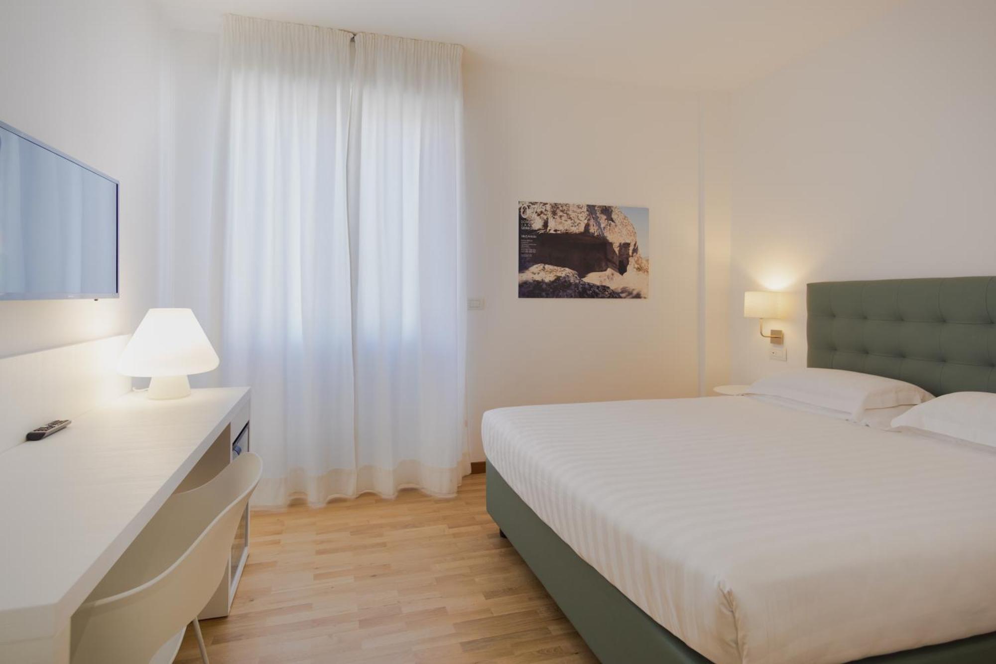 Mistral2 Hotel โอริสตาโน ภายนอก รูปภาพ