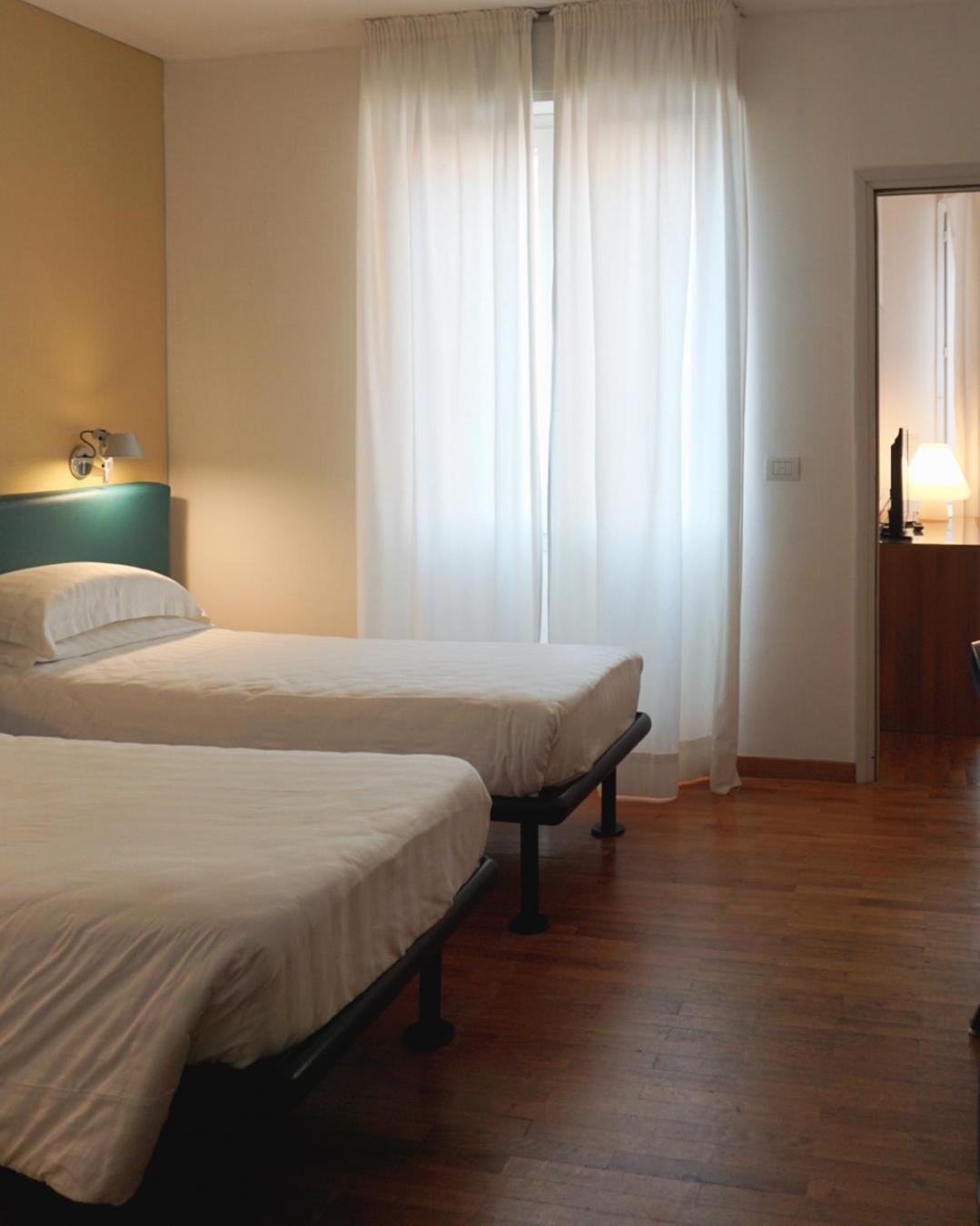 Mistral2 Hotel โอริสตาโน ภายนอก รูปภาพ